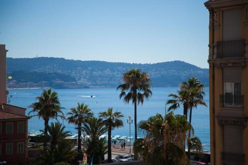 Stylish Studio in only 50 meters from beach !, Nice