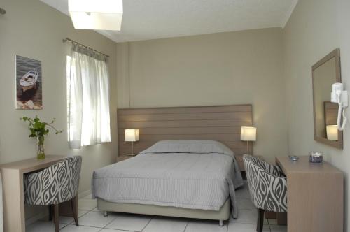 4 twin beds