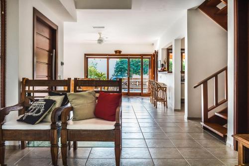 Casa Ribeirao - Otima localizacao em Ilhabela - Praia Grande e Praia do Curral