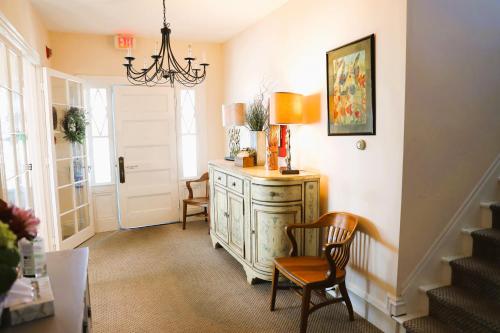 By The Sea Guests Bed & Breakfast and Suites By The Sea Guests Bed & Breakfast and Suites