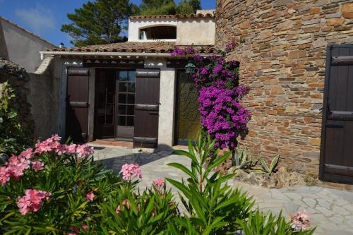 Charmante Villa mit Pool und Panorama-Meerblick in den Golf von Saint-Tropez