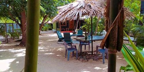 Naval Beach Rest Inn                                                                             in Batticaloa