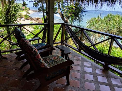 The Narima near Diamond Cliff Beach