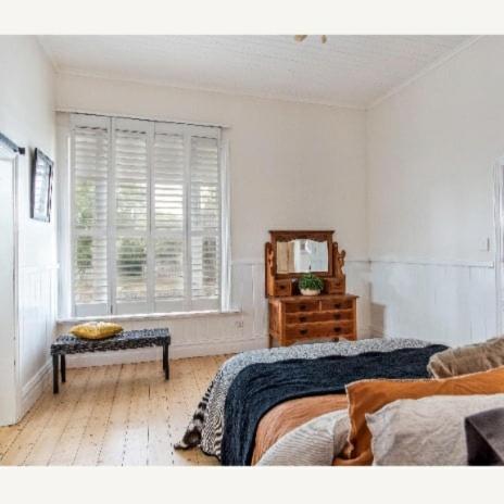 MacPherson House photo