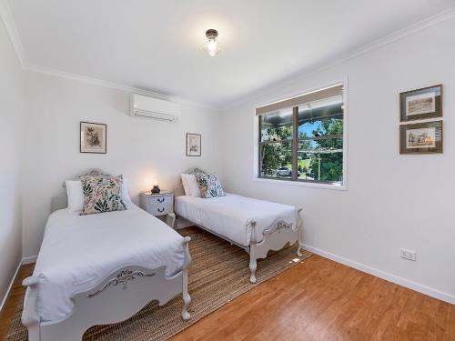 Sweet Cottage, sleeps 4 - stroll to Maleny