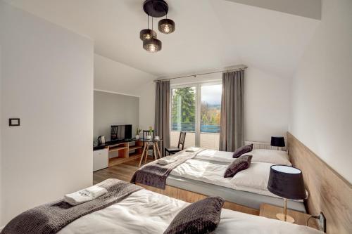 3 twin beds