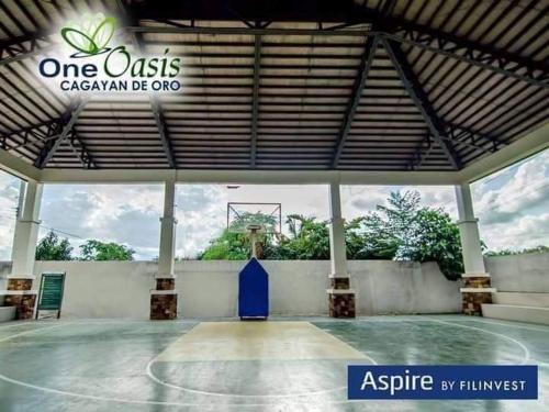 COZY CONDO @ ONE OASIS CDO W/ FREE WIFI