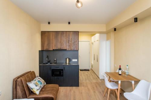 Valley & Mountain View, Twins, with Hot Water - Apartment - Gudauri