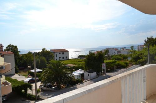Deluxe Studio Apartment with Balcony and Sea View image 6