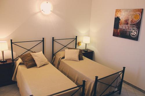 Hotel O Palmo Stop at Hotel O Palmo to discover the wonders of Panarea. Offering a variety of facilities and services, the hotel provides all you need for a good nights sleep. Free Wi-Fi in all rooms, luggage stor