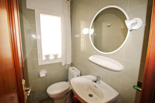 Four-Bedroom House image 8