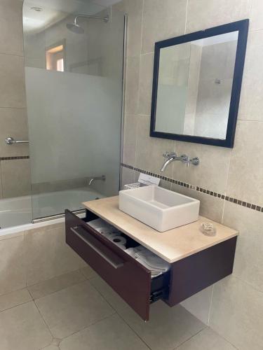 Las Bayas Home Suites - Hotel - Esquel