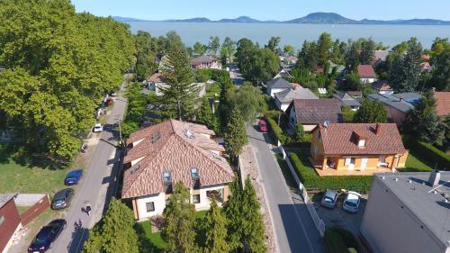 Fenyves Apartmanok in Balatonfenyves