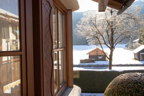 Apartment with Mountain View image 3