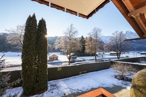 Apartment with Mountain View image 1