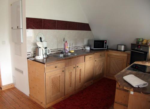 廚房, Apartment in Chemnitz, Ebersdorfer Wald in 埃伯斯多夫