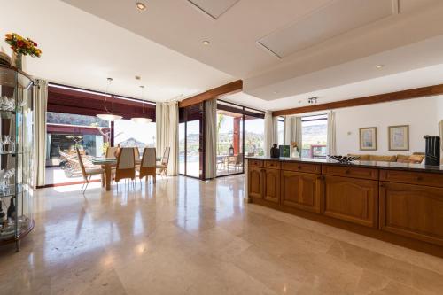 Sunset Villa - image 6