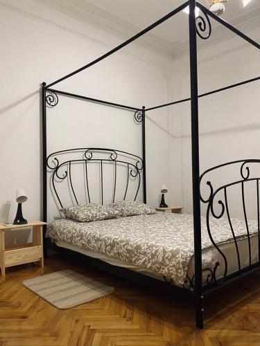 Tara's Hostel