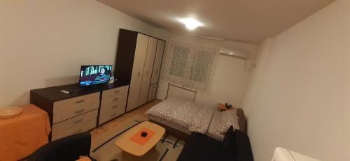 . Sirmijum Hause