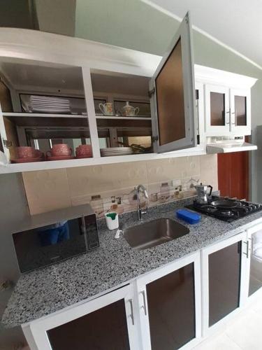 cuina, CASITA HOGAREÑA JARABACOA (independent entrance) (CASITA HOGARENA JARABACOA (independent entrance)) in Jarabacoa