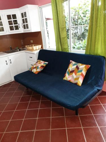 1 king bed, 1 sofa bed
