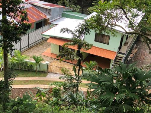 Casa Encantada Rooms - DBL Room - Aire Acondicionado - Wifi - Parking - Private Bathroom