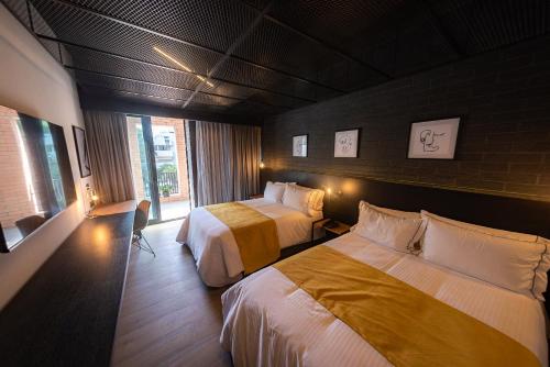 332149595 FULTON Business Luxury HOTEL
