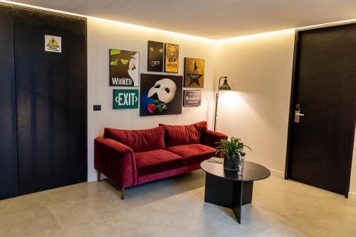 332150182 FULTON Business Luxury HOTEL