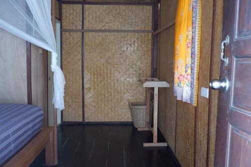 Sawasdee bar house