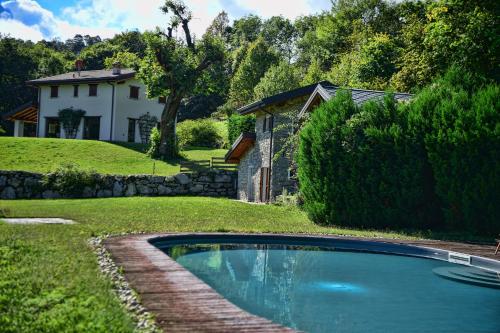 Easy Welcome Tenuta Valle degli Ulivi gîte à louer Magreglio