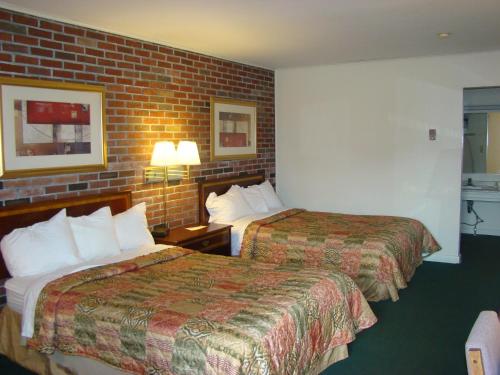 ADERI HOTEL BUCKNELL UNIVERSITY