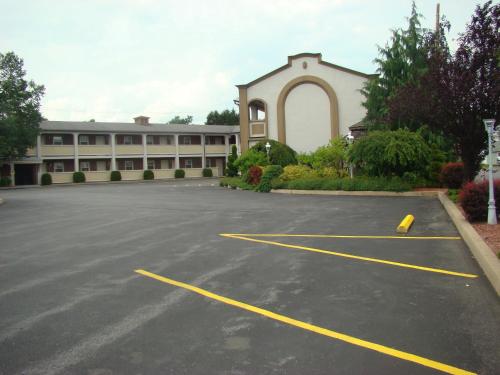 ADERI HOTEL BUCKNELL UNIVERSITY