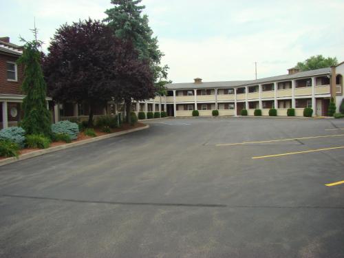 ADERI HOTEL BUCKNELL UNIVERSITY