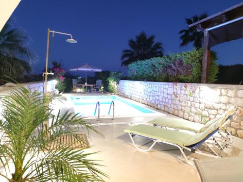Villa with private pool just 3 minutes from the beach gîte à louer Archángelos