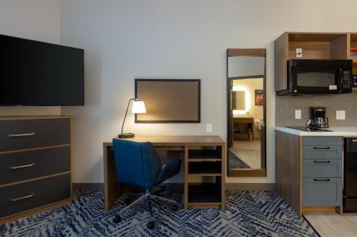 Candlewood Suites Enterprise