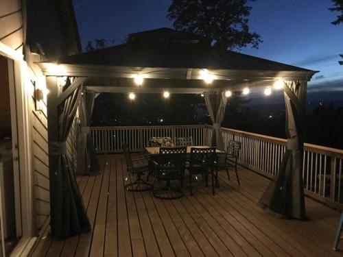 Spectacular Valley View in Wine Country in Newberg