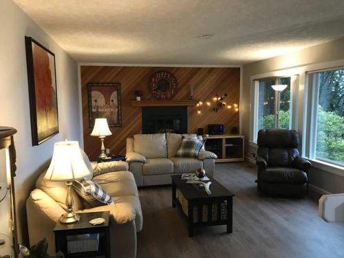 Spectacular Valley View in Wine Country in Newberg