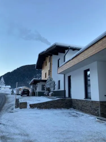 Pension Bucher in Schnann, Österreich