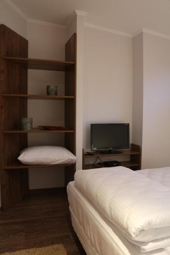 West Wood ApartHotel - image 6