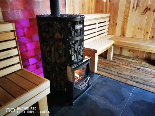 ซาวน่า, Csillaghegyi Oázis (Csillaghegyi Oazis) in บาลาตองกิลิตี