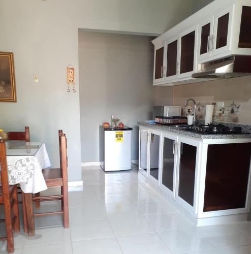 cuina, CASITA HOGAREÑA JARABACOA (independent entrance) (CASITA HOGARENA JARABACOA (independent entrance)) in Jarabacoa