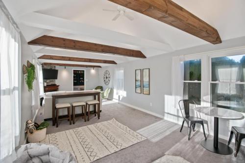 "Sweet Serenity" Stay 10 Minutes from Hershey home "Sweet Serenity" Stay 10 Minutes from Hershey home