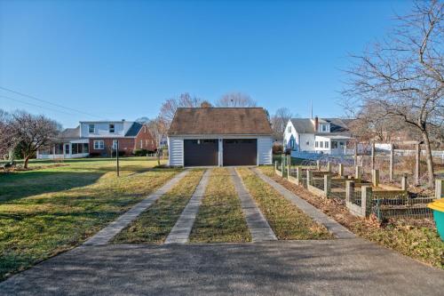 "Sweet Serenity" Stay 10 Minutes from Hershey home "Sweet Serenity" Stay 10 Minutes from Hershey home