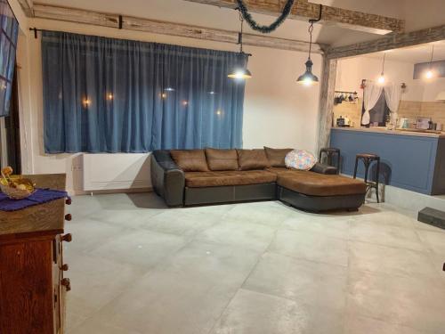 Iekārtas, Cozy House Bohot Relax, Къща за гости Бохот Релакс in Hotnitsa