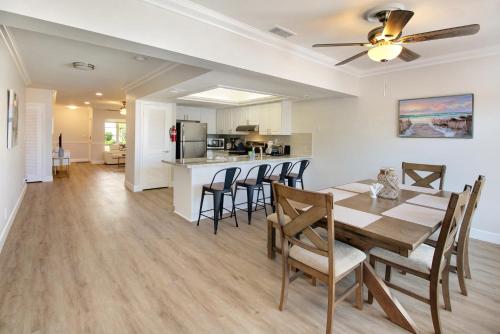 The Watermans Retreat- 3 bedroom waterfront unit in Fort Lauderdale, USA