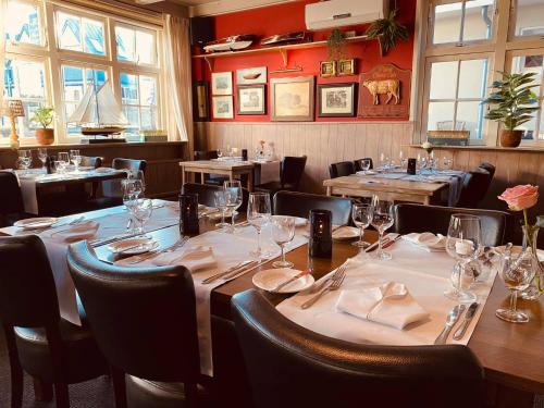 Hotel Cafe Restaurant Heineke in ลูซเดรก