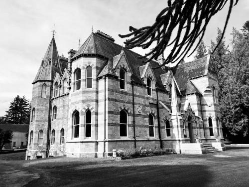 Edmondstown House - Chaffpool