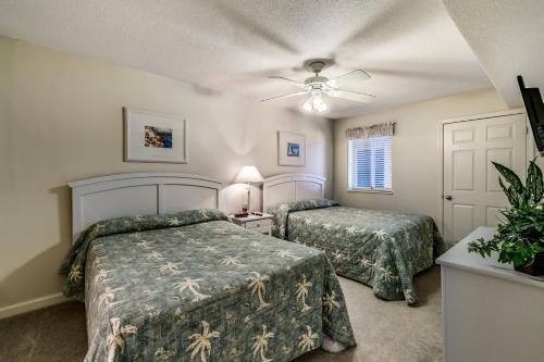 North Shore Villas - Open and light cozy condo jacuzzi tub and lazy river