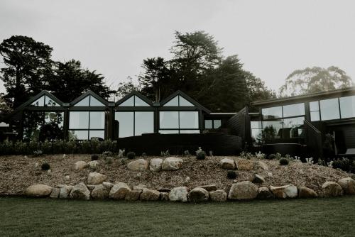 Cassis Red Hill in เรดฮิลล์