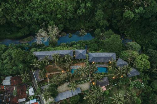 Magnificent 5 Bedroom Pool Villas with Valley View in The Heart of Ubud